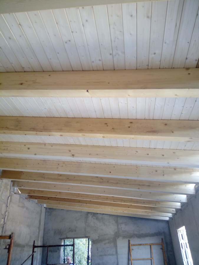 bigas y entablillado de techos