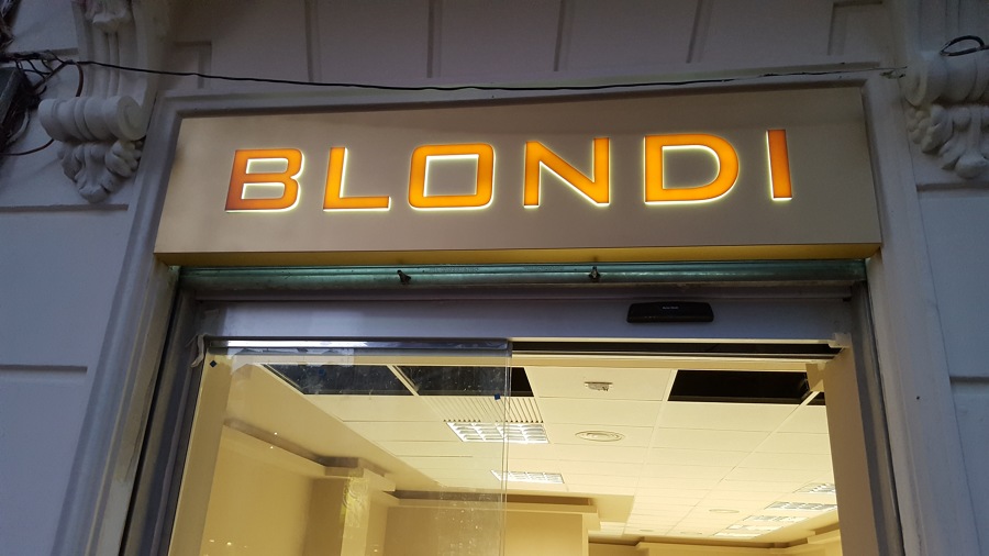 Blondi Plaza España