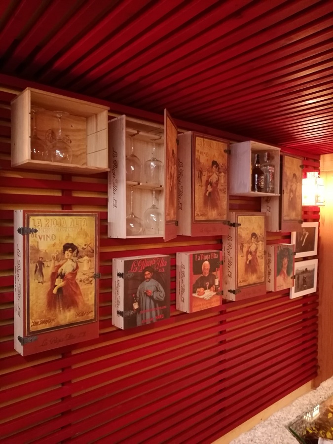 Bodega privada estanterías para copas