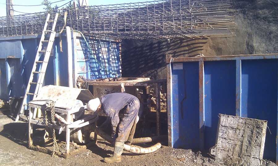 Bomba para la extracción de lodos bentoníticos