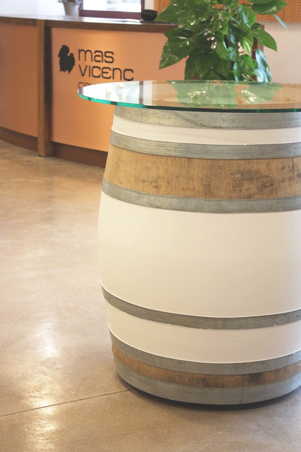 BOTAS PINTADAS, CON CRISTAL Y RUEDAS AÑADIDAS