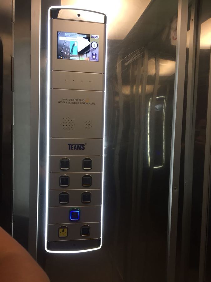 Botonera pantalla 7" horizontal