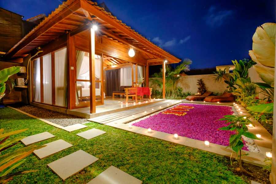 Bungalow de madera tropical de alta densidad