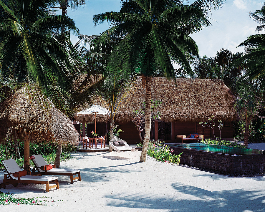 Bungalow de madera tropical de alta densidad