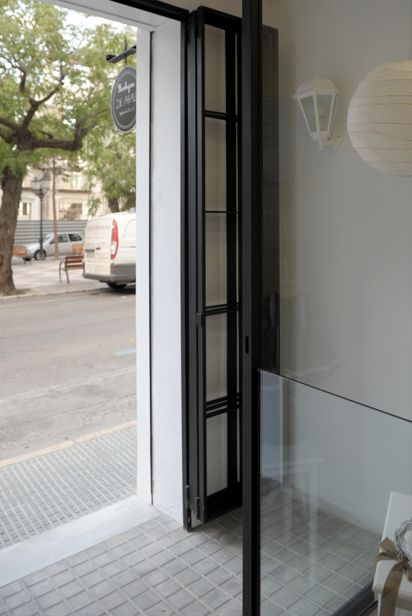 Burbujas_puerta exterior