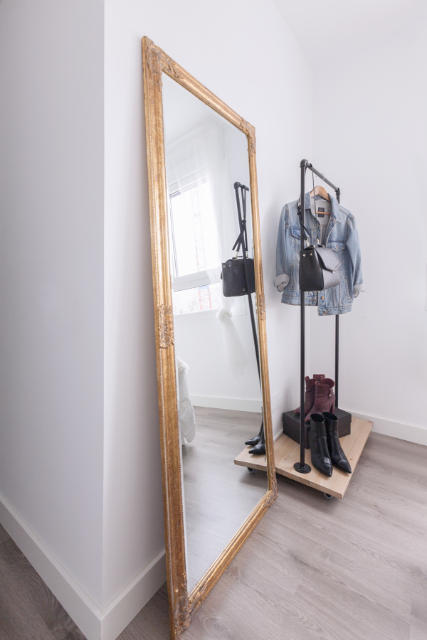 Burro a medida con espejo de segunda mano