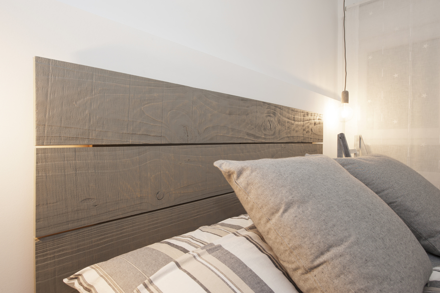 Cabecera de tablas de madera