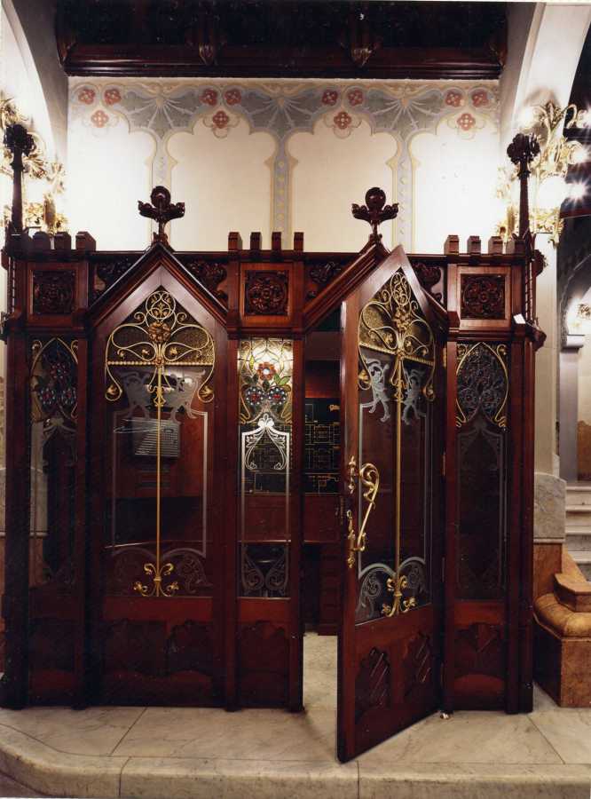 Cabina de porteria y acceso