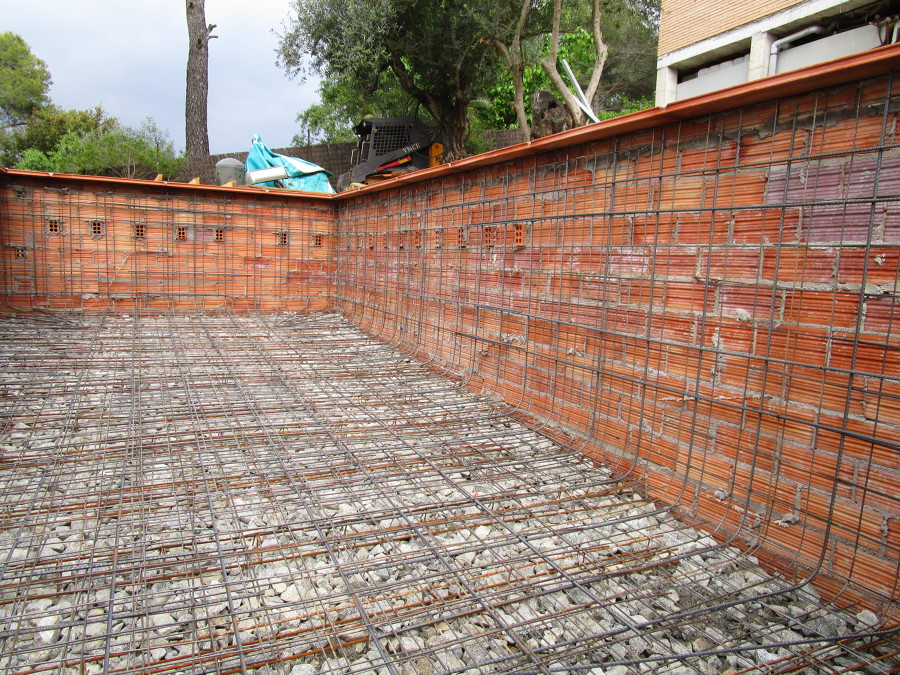 Cajón de tochanas con los hierros puestos.