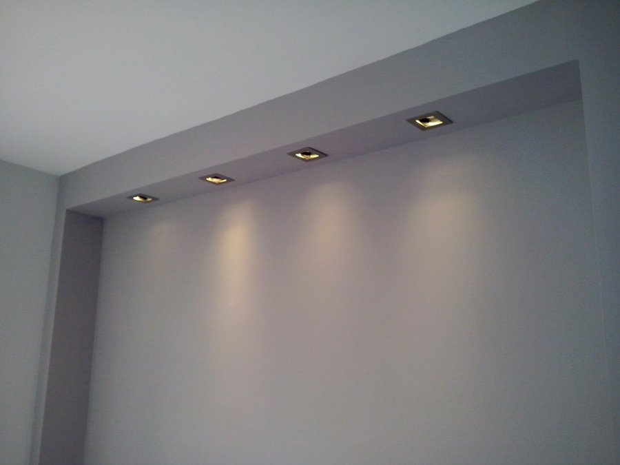 Cajón Pladur para luces Leds orientables