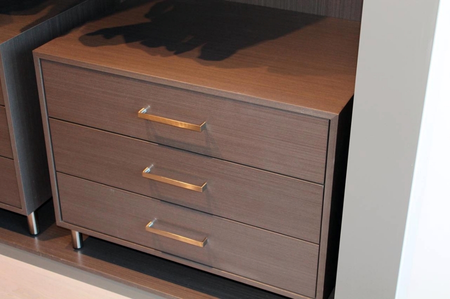 Cajonera en vestidor