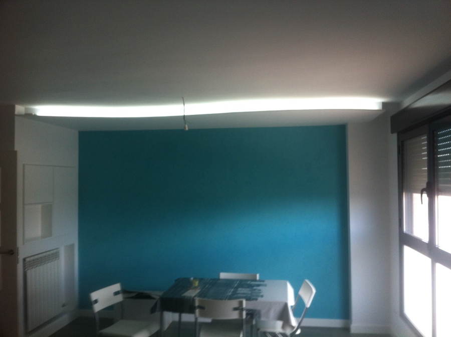 Cajonera  y  curva  de  pladur