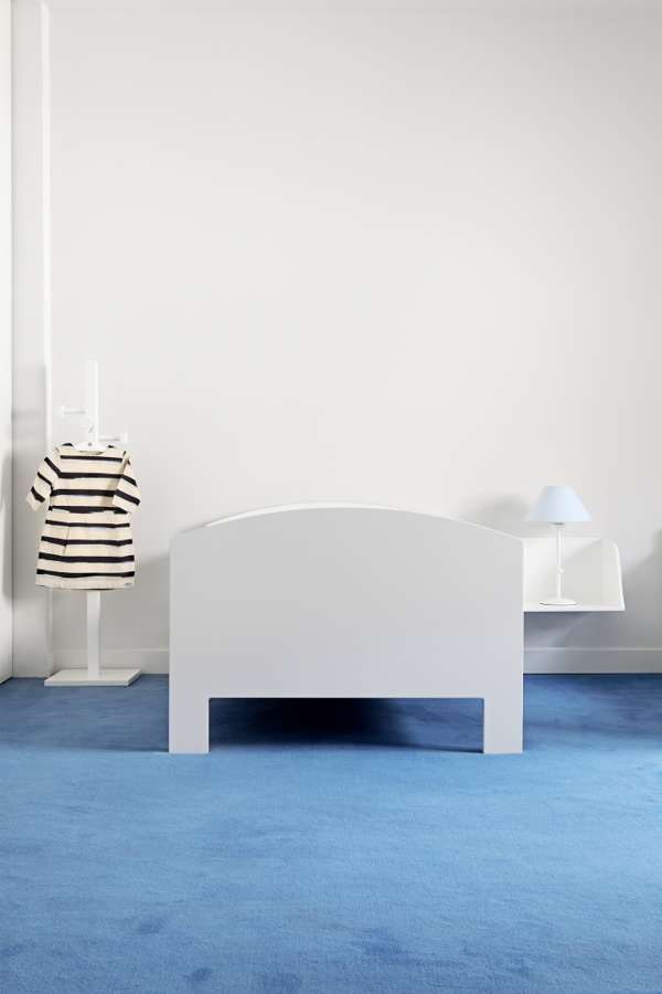 cama blanca para niños