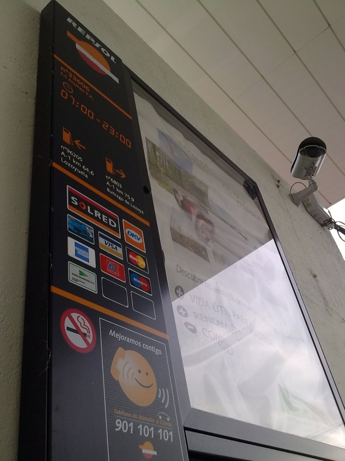 CAMARA DE VIDEOVIGILANCIA EXTERIOR 