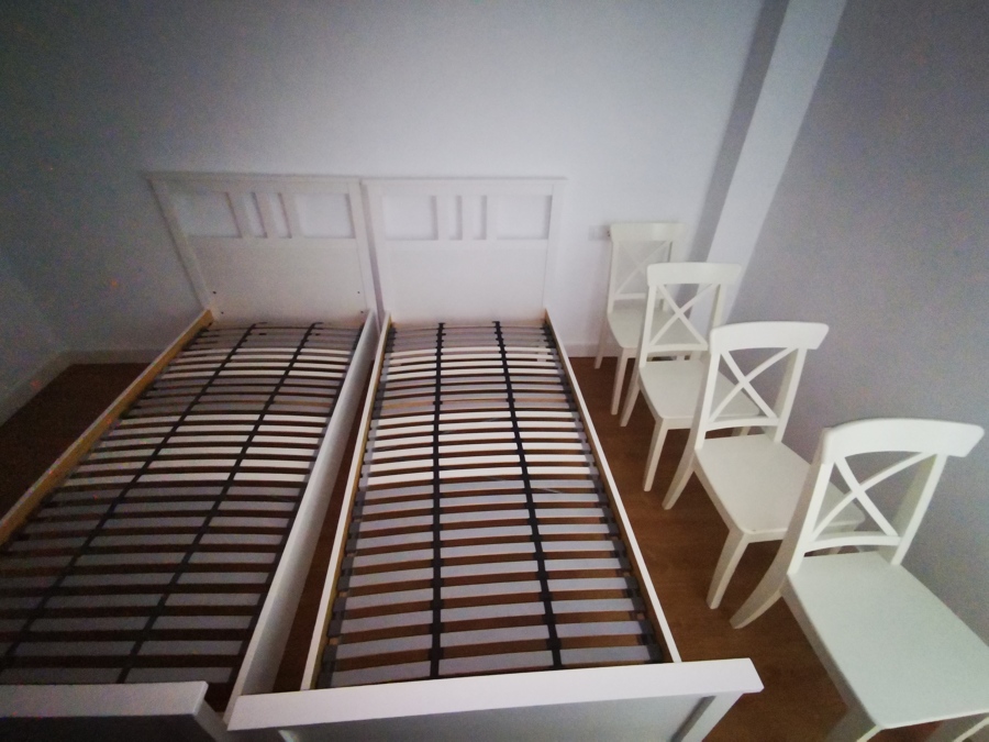 Camas Hemnes y sillas Ingolf