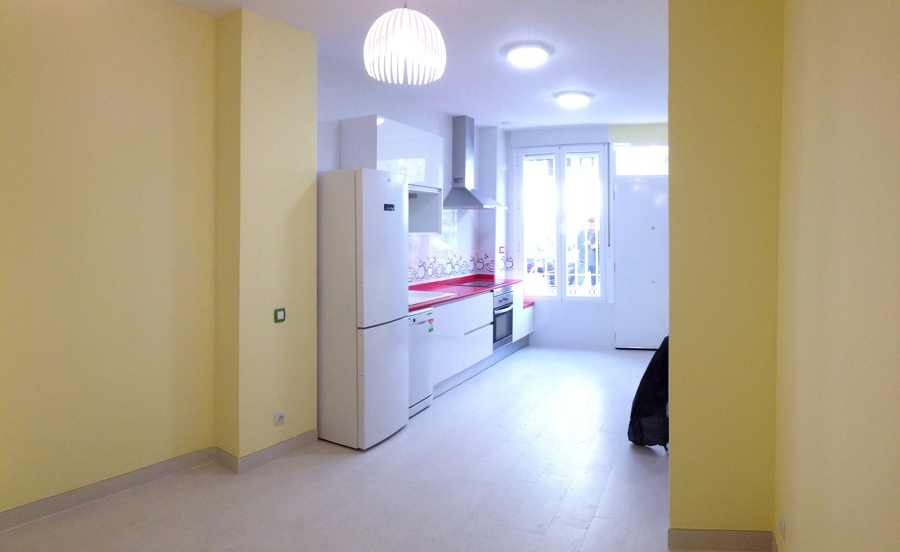 Cambio de uso de local comercial a vivienda en Móstoles