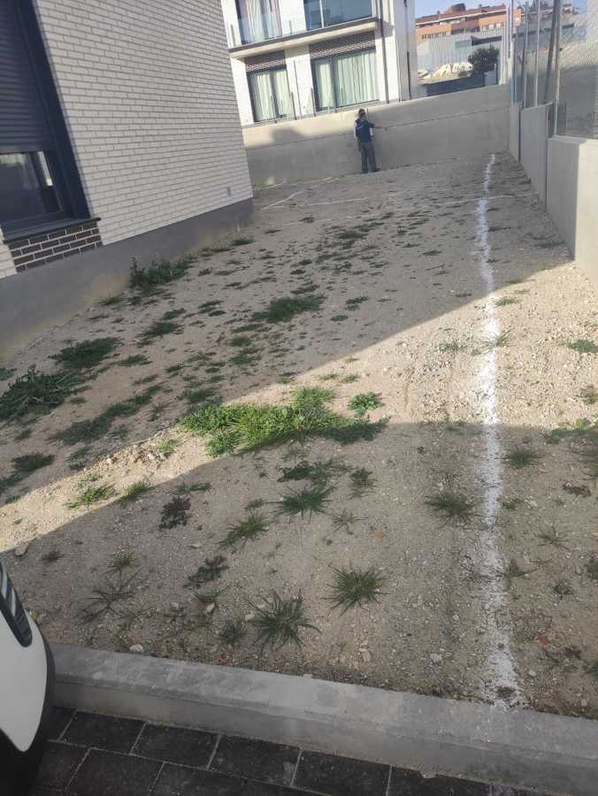 Camino a la piscina antes