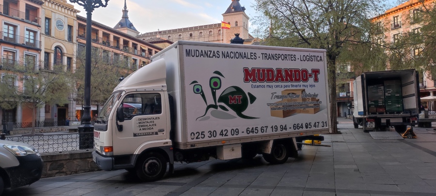 Camión para mudanzas en Toledo