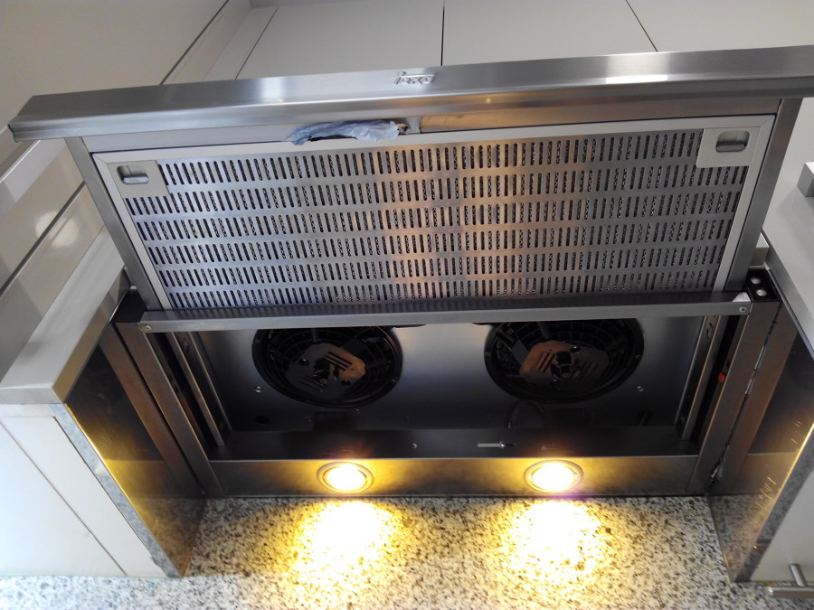 Campana y filtro limpios