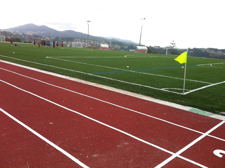 CAMPOS DE FUTBOL Y PISTA DE ATLETISMO