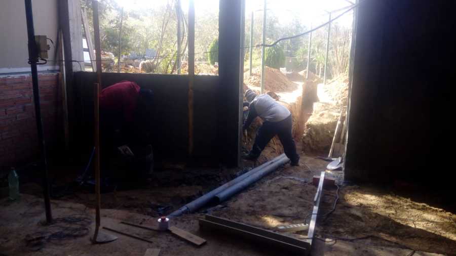 Canal para tubos de desague