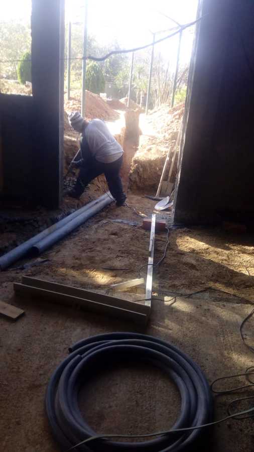 Canal para tubos de desague