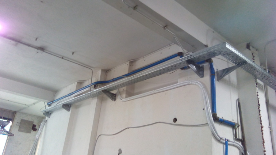 Canalización taller mecánico