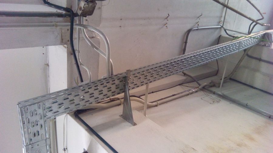 Canalización taller mecánico