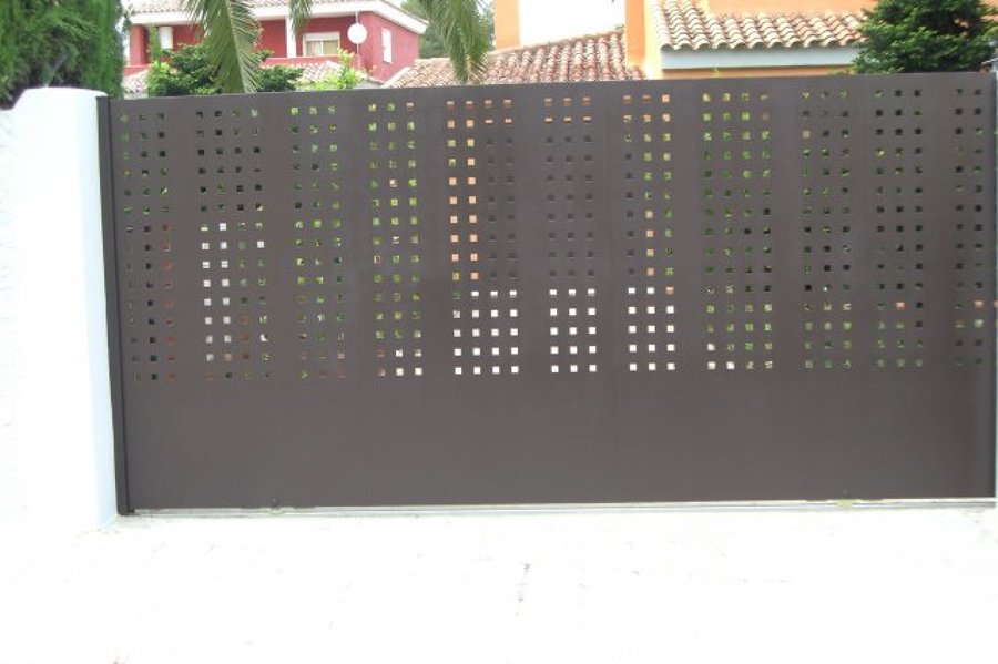 cancela chapa perforada y lisa