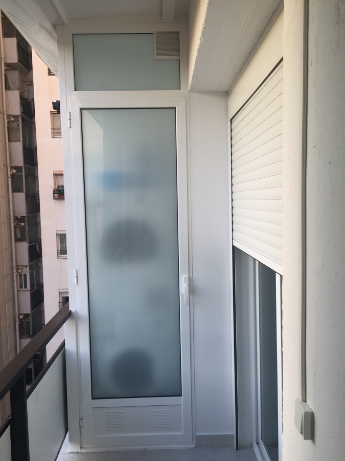 CARPINTERÍA DE ALUMINIO EXTERIOR BLANCO