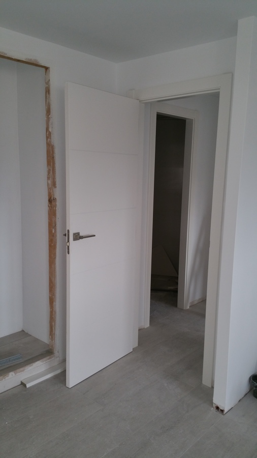 Carpinteria interior blanca