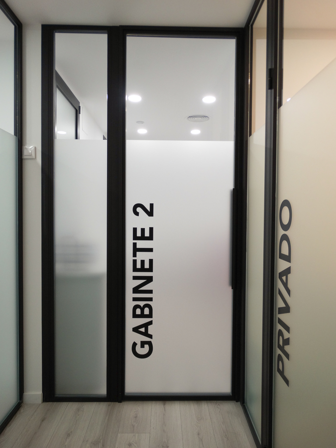 Carpintería laca de acceso a gabinetes