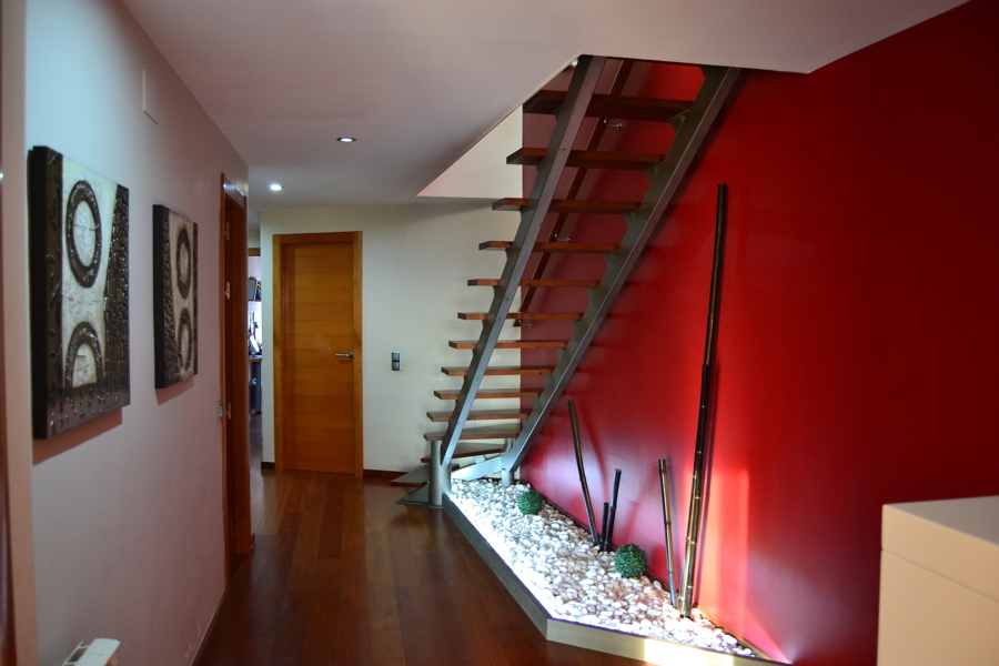 Carpintería , suelo, puertas, escalera...