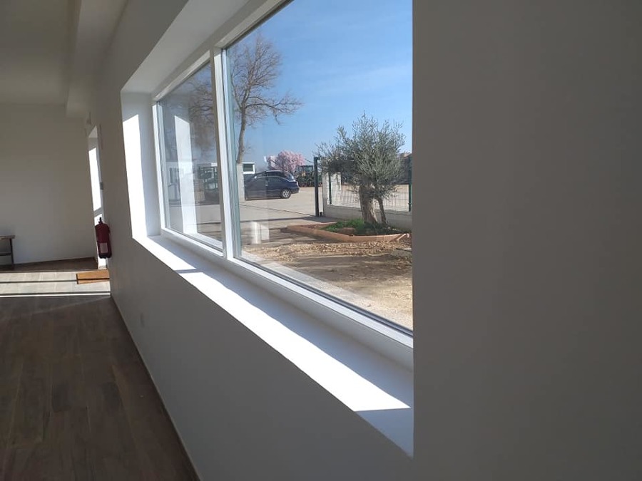 carpinterias PVC , cristal espejo.