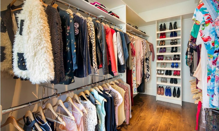 Carrie-Bradshaw-vestidor-1024x611