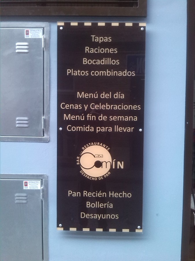 Cartel especialidades.