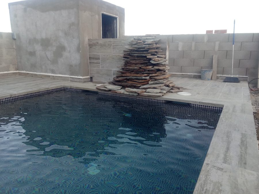 Cascada de lajas de piedra.