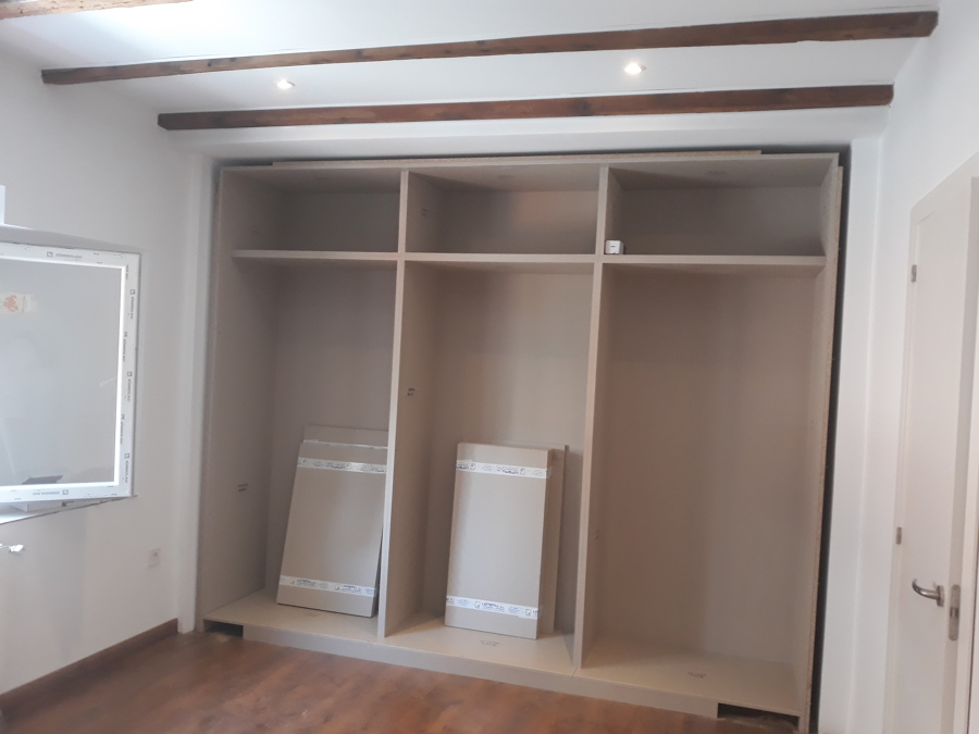 Casco armario puertas correderas