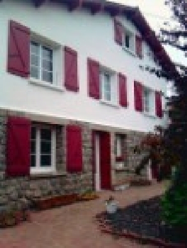 Caserío en el Pirineo