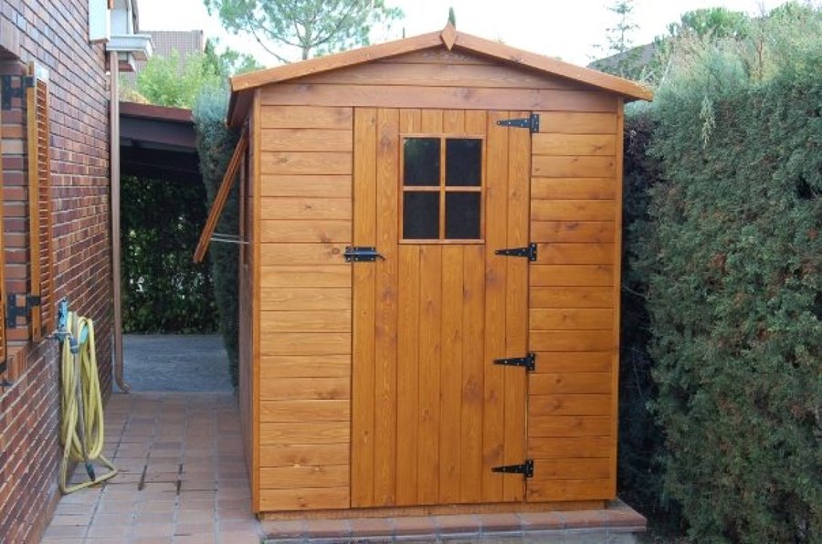 Caseta de madera de 1.80x3.00 m. - Pozuelo de Alarcón (Madrid)