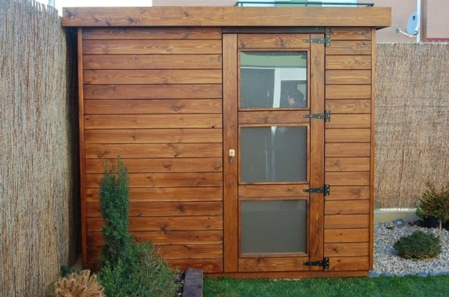 Caseta de madera de 2.30x2.50 m. - Peralta (Navarra)