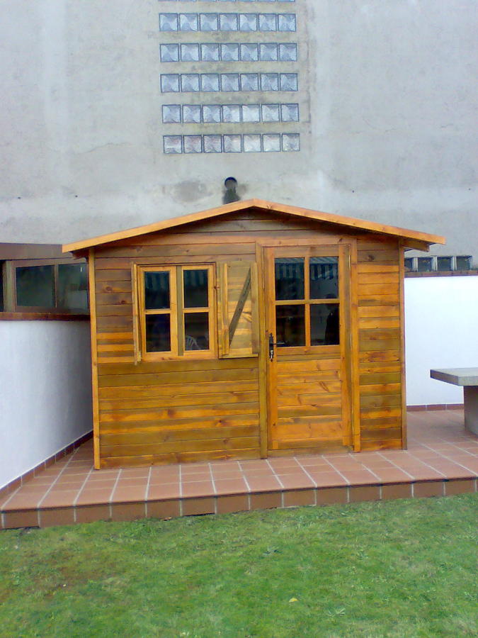 Caseta en madera de pino