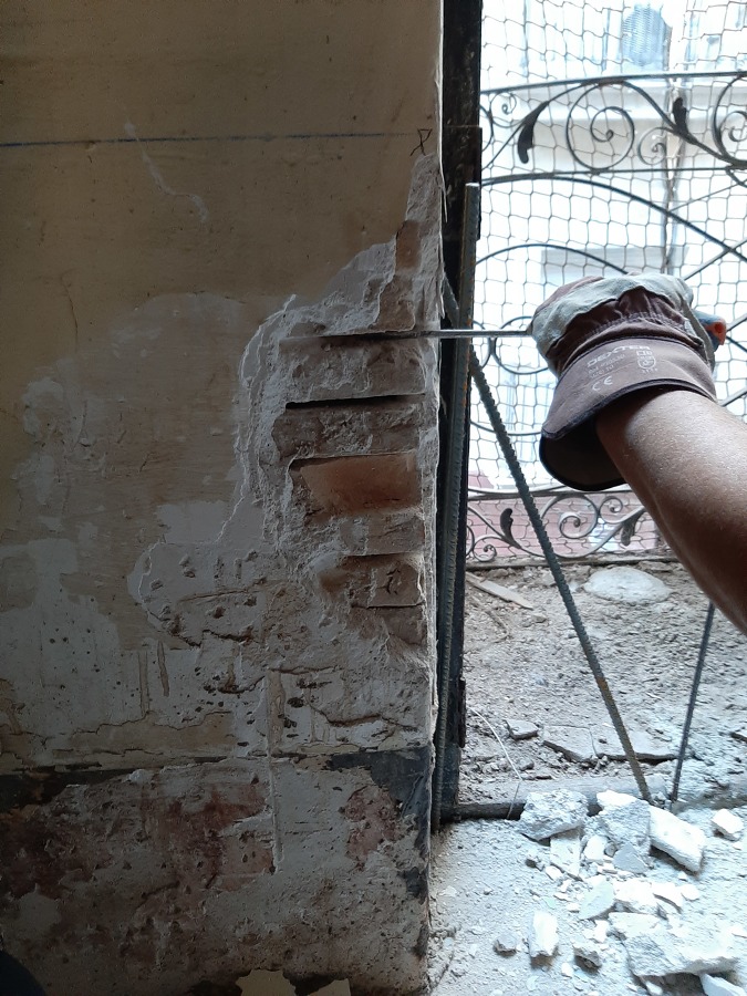 Cata en muro de carga por nuestro compañero