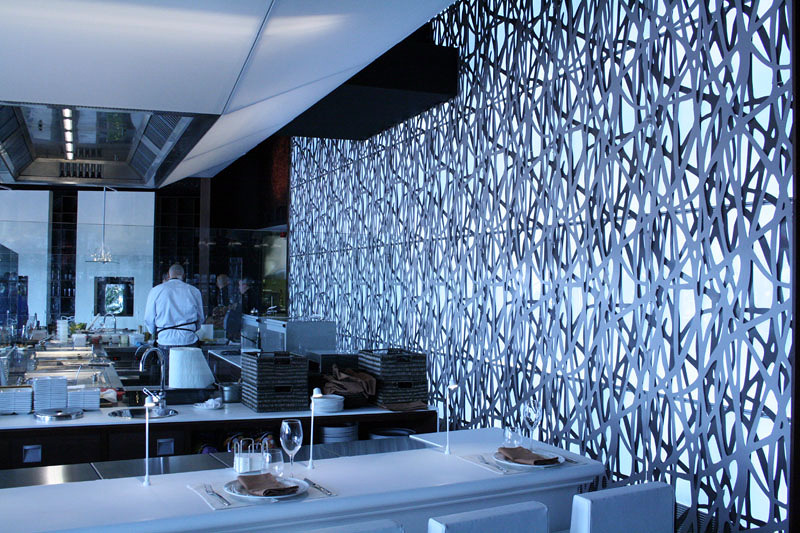 Celosía Decodesk en restaurante Abrassame, pz. de toros “Las Arenas”, Barcelona  