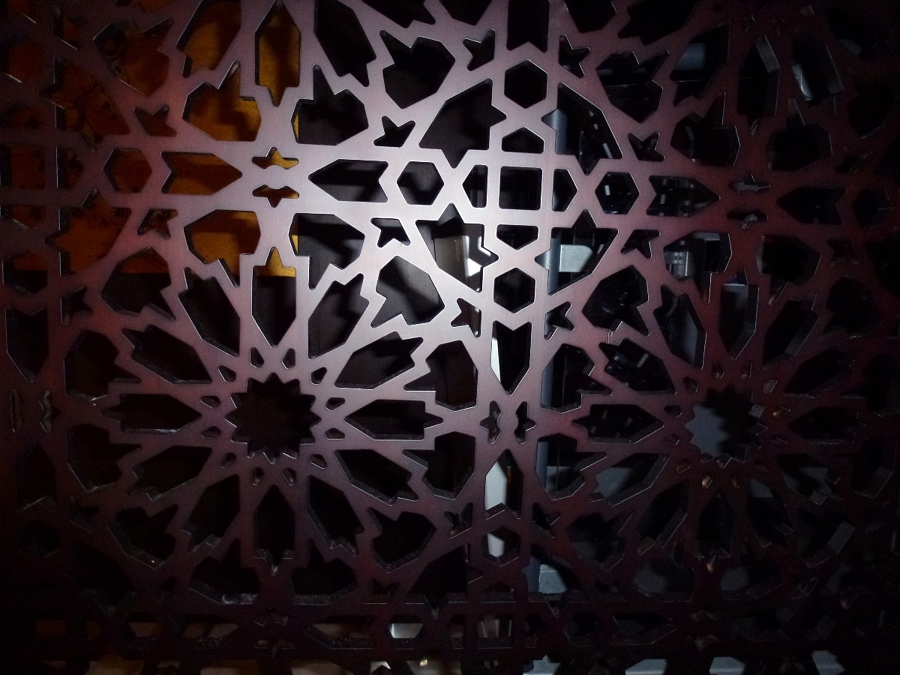 Celosía separador de ambiente. Hotel Meliá Barcelona. Detalle