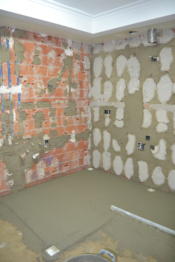 Cementado y nivelado de suelo