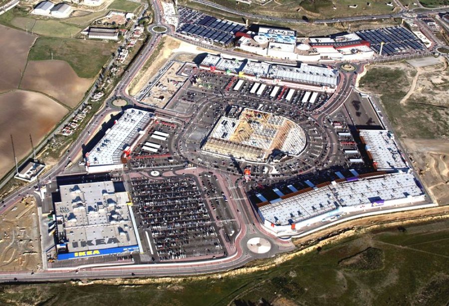 Centro Comercial “Luz Shopping” Jerez De La Frontera - Cádiz