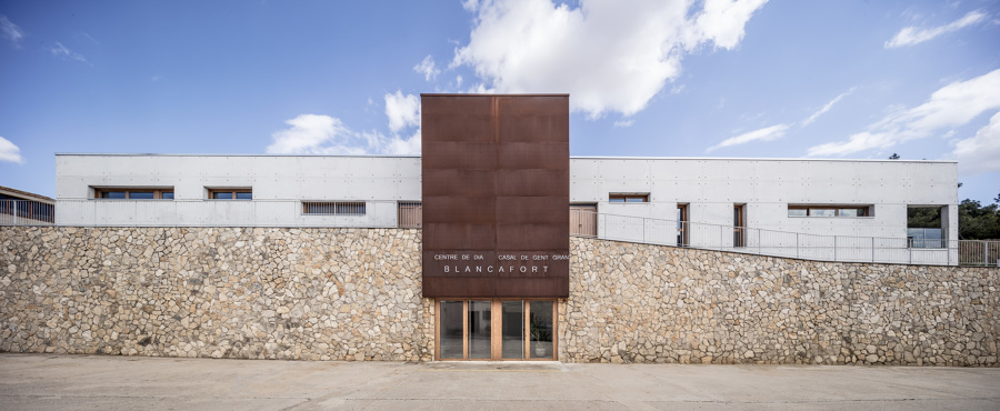 CENTRO DE DIA Y HOGAR DE ANCIANOS DE BLANCAFORT