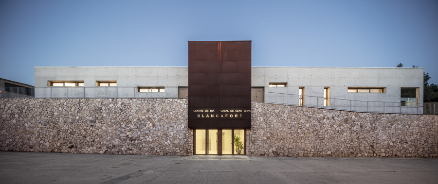 CENTRO DE DIA Y HOGAR DE ANCIANOS DE BLANCAFORT