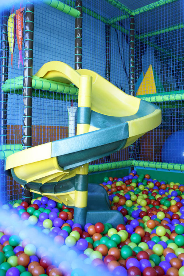 Centro de Ocio infatil y Parque de bolas